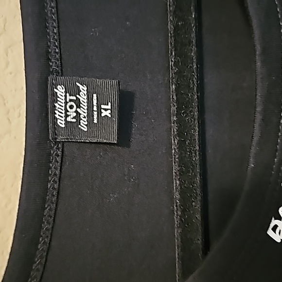 LATINA TSHIRT XL - Picture 3 of 9